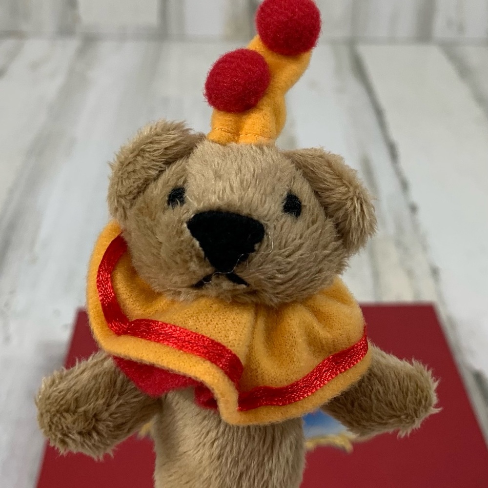Finger Puppets Children’s Circus Set of 6. 9.5/10 Condition.